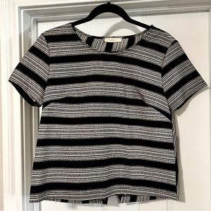 Short sleeve striped top